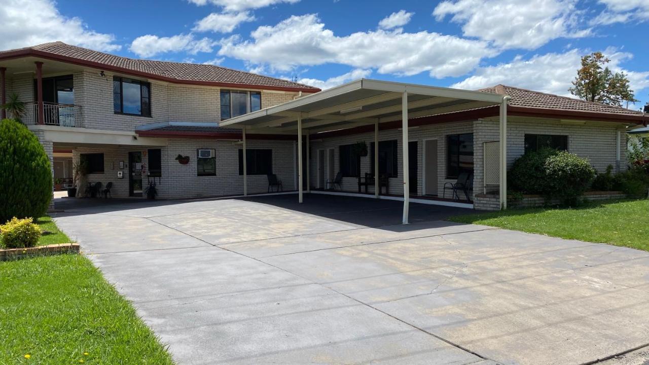 Sapphire City Motor Inn Inverell Exterior photo
