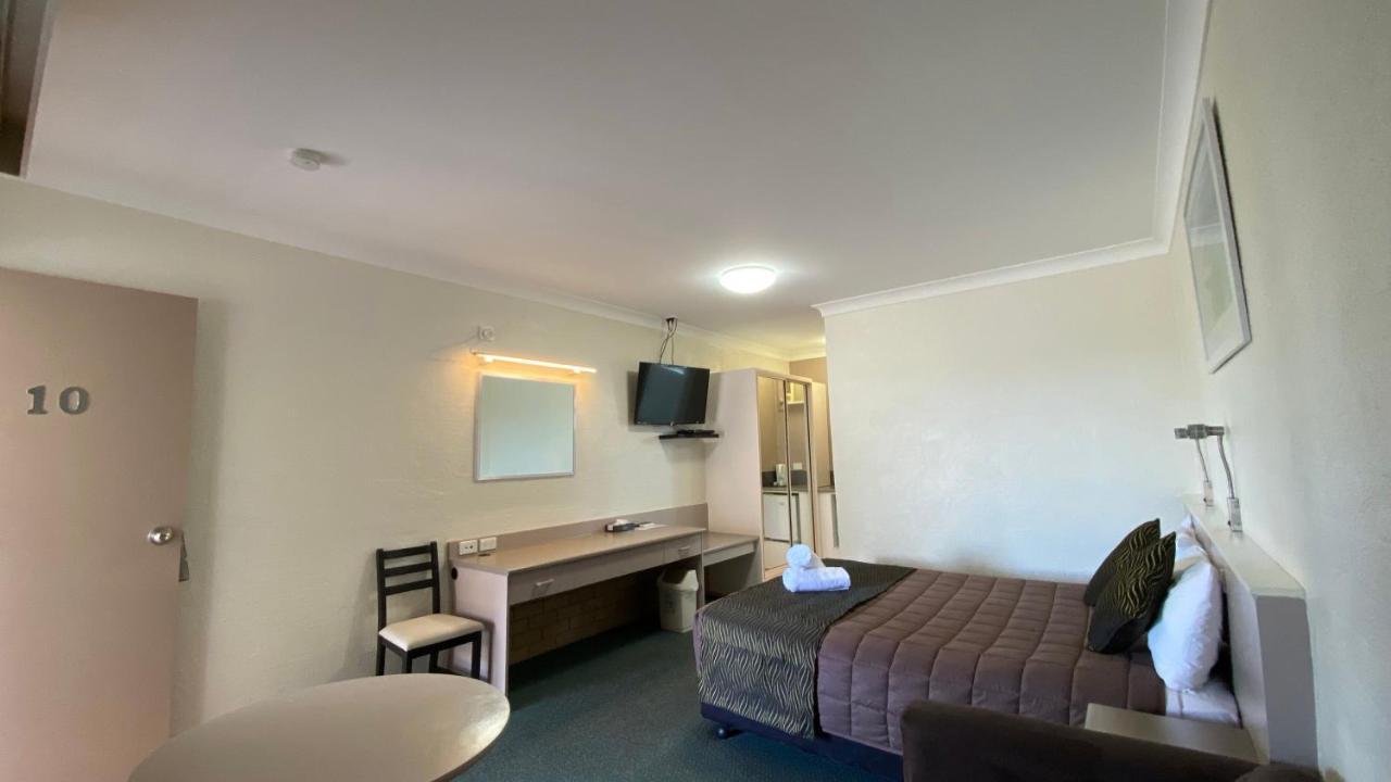 Sapphire City Motor Inn Inverell Exterior photo