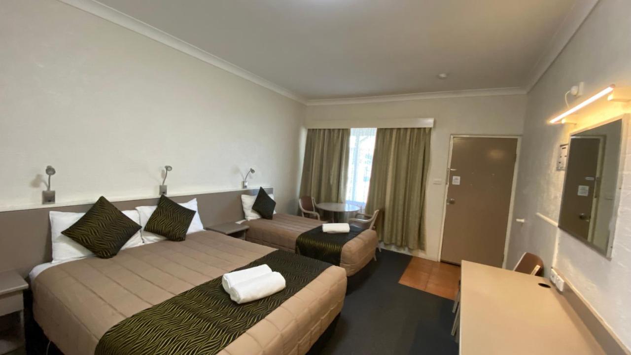 Sapphire City Motor Inn Inverell Exterior photo