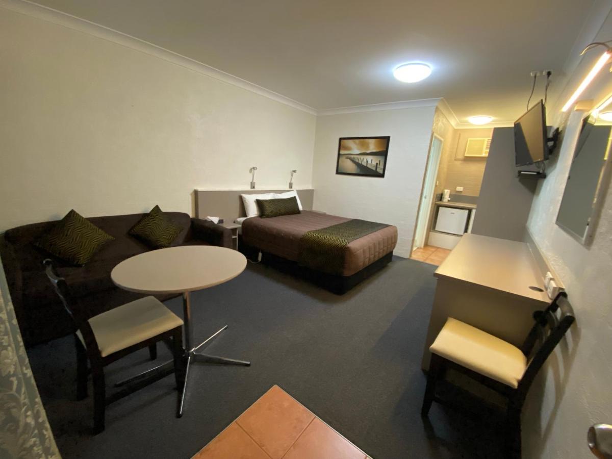 Sapphire City Motor Inn Inverell Exterior photo