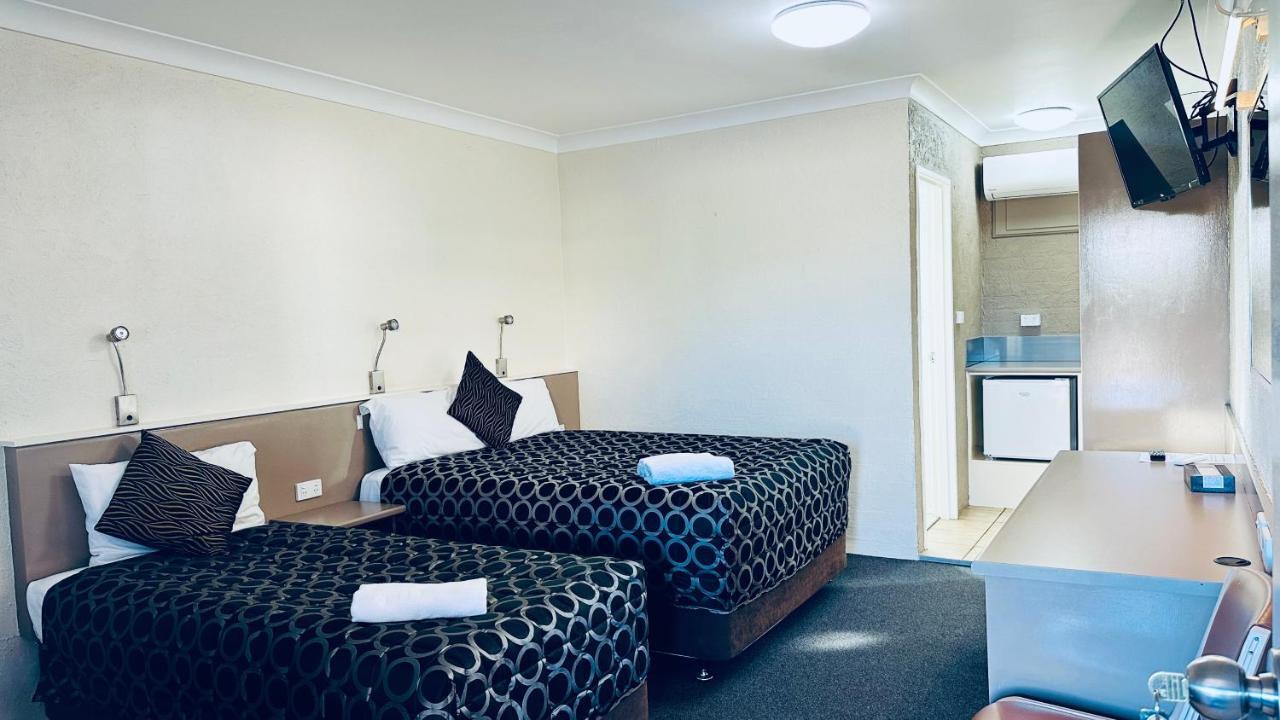 Sapphire City Motor Inn Inverell Exterior photo